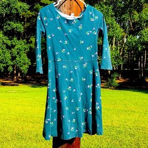 OLD NAVY, Size M.              Selling in Monroe, Louisiana